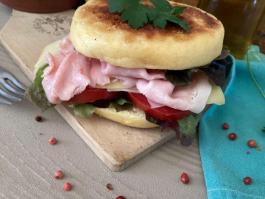 Sandwich à base de muffins Anglais - Ophélie LAMOTTE Diététicienne Nutritionniste Ancinnes (72)